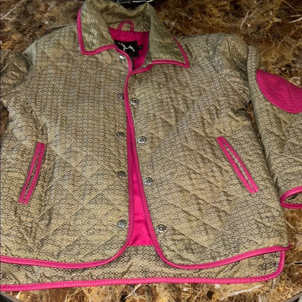 Coach girl,Quilted Jacket with Pink Accents - Picture 2 of 9